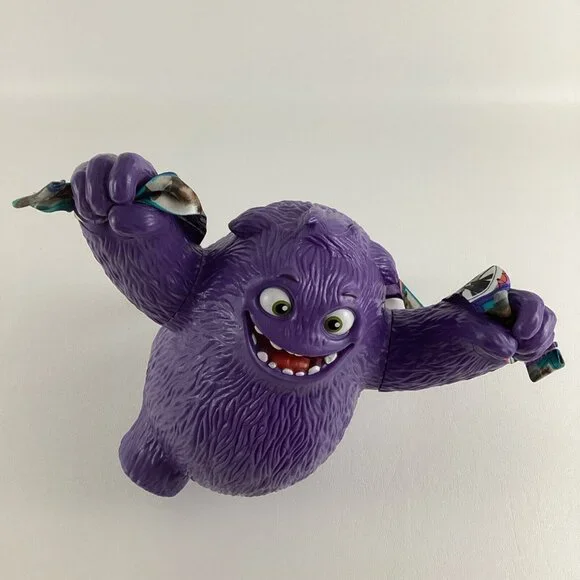 AMC Theaters IF Movie Imaginary Friend Exclusive Popcorn Bucket 10" Necklace - Picture 2 of 8